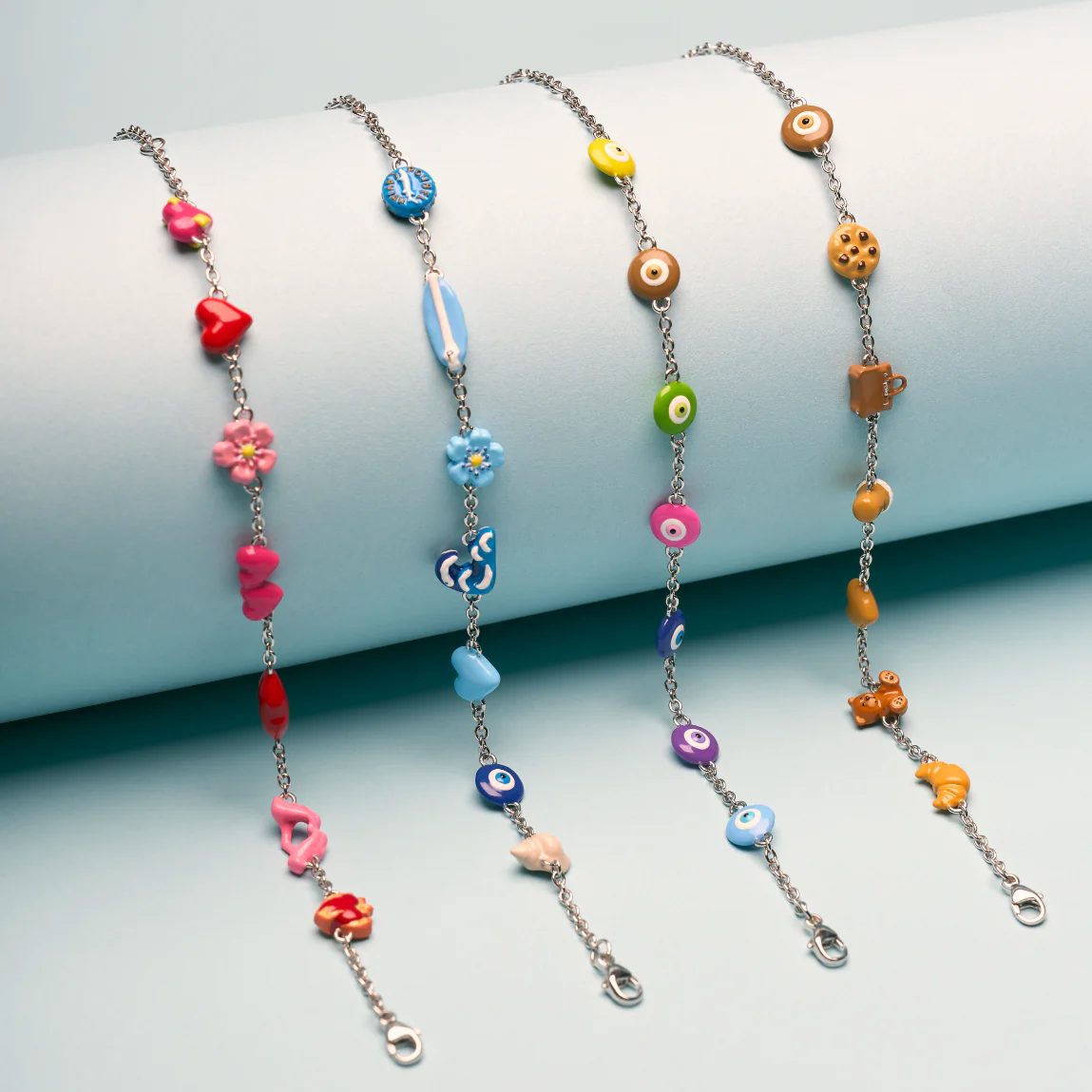 L'Amour Mini Charm Bracelet - Image 5